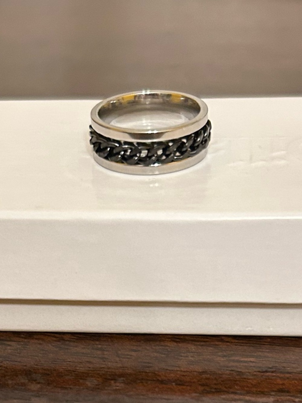 Size 9.5 Silver & Black Chain Fidget Spinner Ring Stainless Steel NWOT